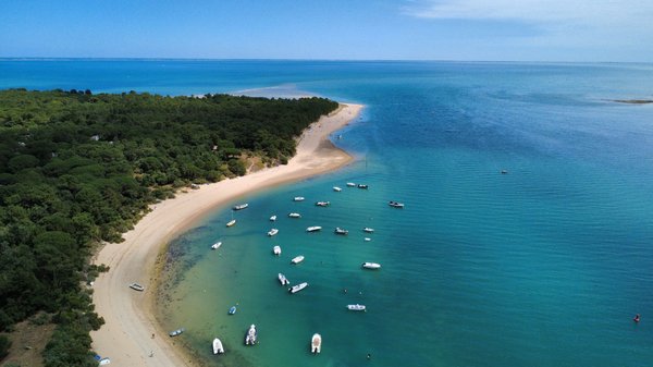 Séjour les pieds dans l'eau au camping La Cailletière sur l'île d'Oléron